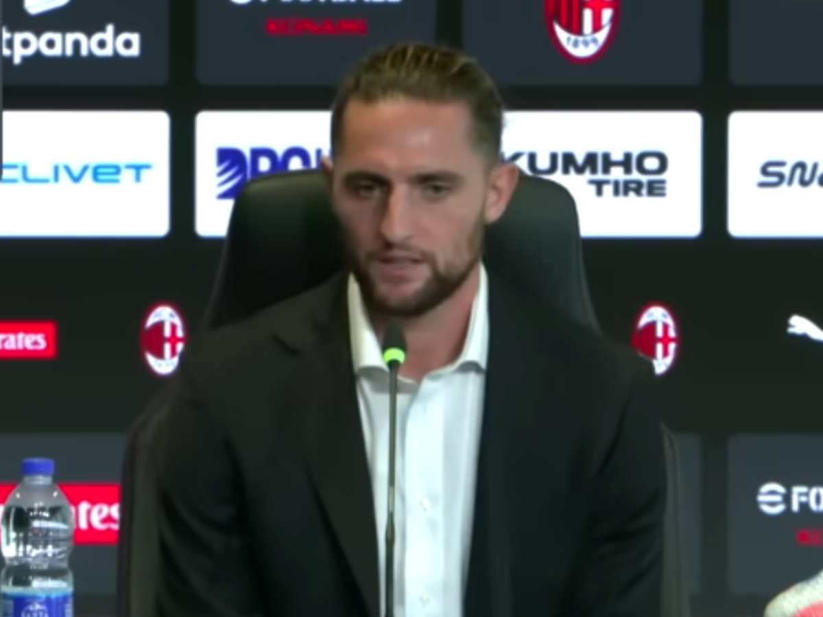 Adrien Rabiot in conferenza stampa al primo giorno con il Milan