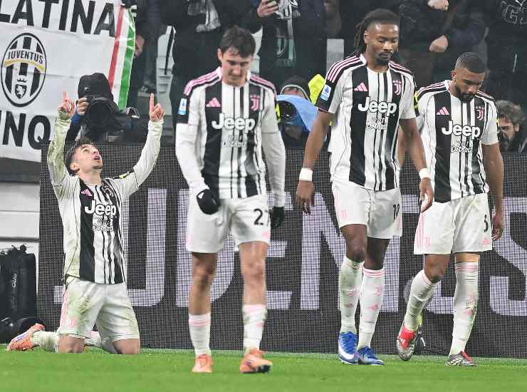 La Juventus esulta dopo una rete