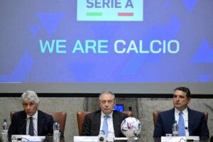 I padroni del calcio della Lega serie A tra cui il presidente De Siervo