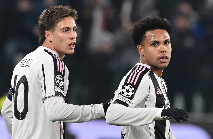 Il centrocampista della Juve McKennie durante una giocata