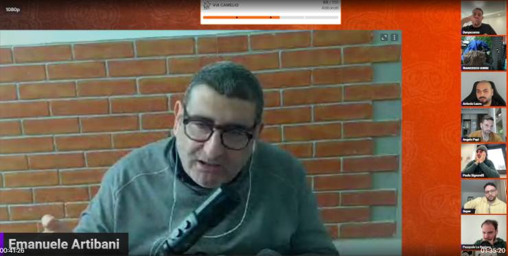 Artibani durante una diretta