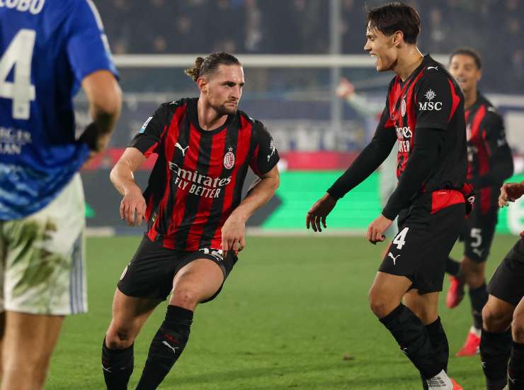 Rabiot esulta dopo una rete