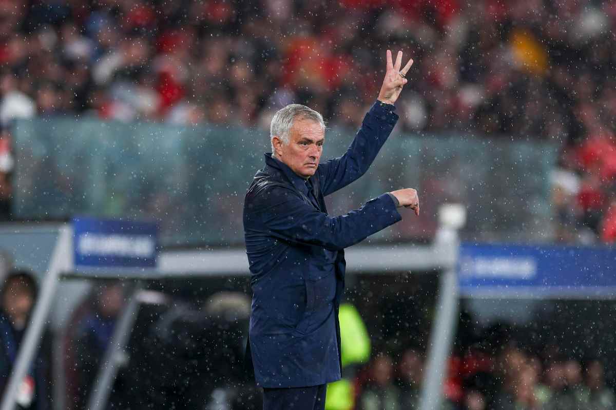 José Mourinho nei minuti finali della gara di Champions col Real Madrid