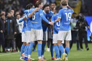L'entusiasmo del Napoli al gol nella finale di Supercoppa italiana
