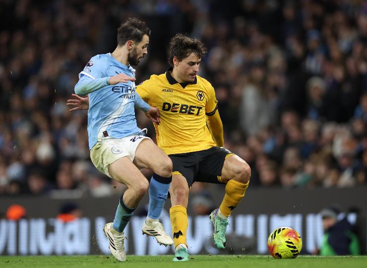 Bernardo Silva mentre gioca in Champions League