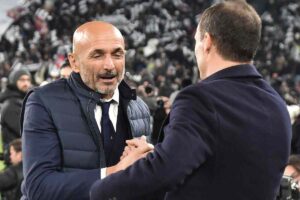 Luciano Spalletti poco prima di cominciare una gara di Champions