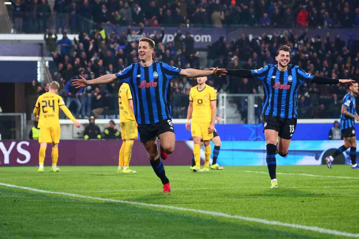 Pasalic che esulta al gol contro il Borussia Dortmund