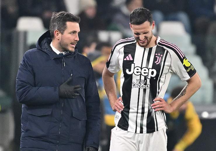 Il difensore della Juventus Gatti mentre esce dal campo a Udine