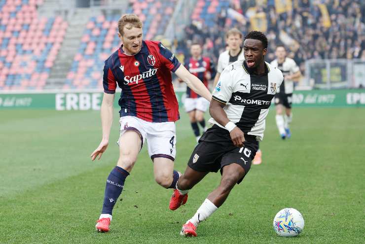 Il giocatore del Bologna Pobega in azione contro il Parma