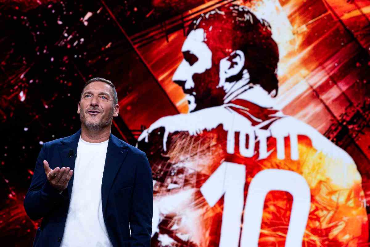 L'ex capitano della Roma Francesco Totti mentre partecipa a un evento