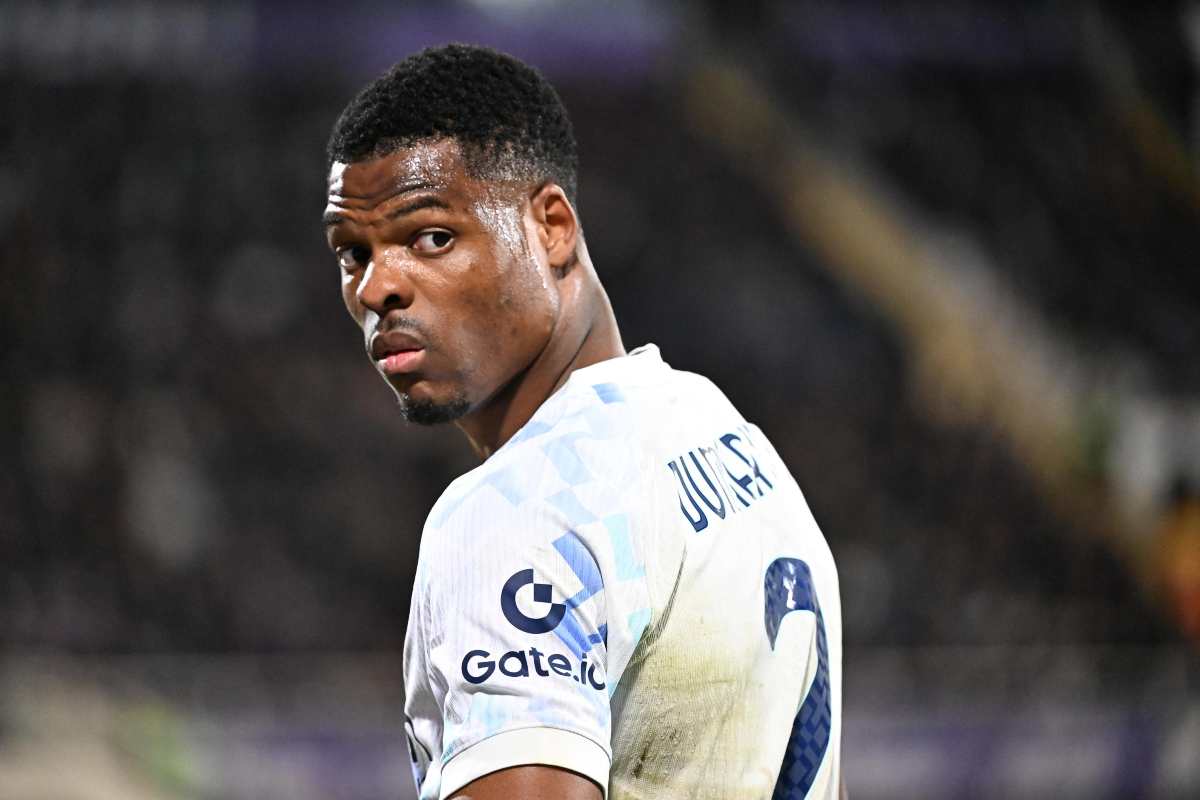 Dumfries in primo piano