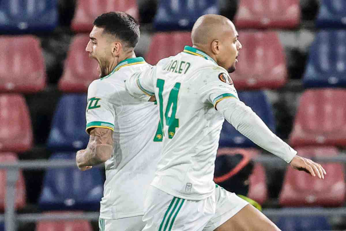 La Roma esulta dopo la rete contro il Bologna