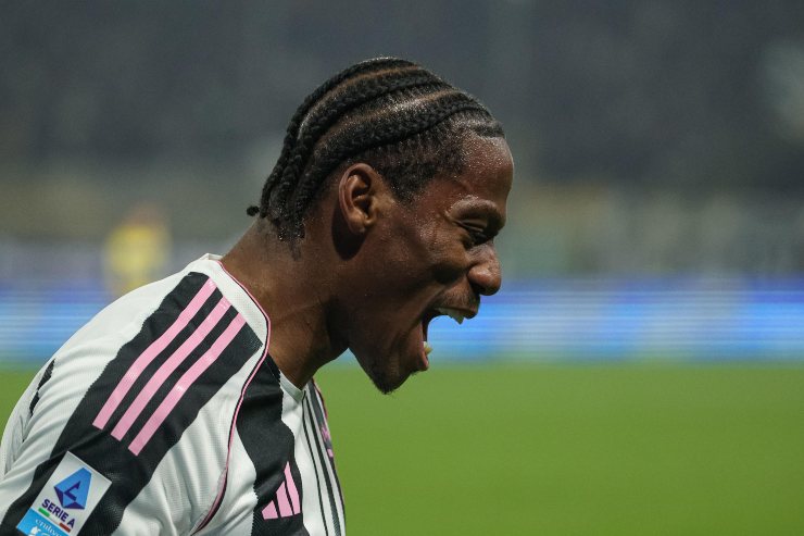 L'attaccante della Juventus David mentre esulta