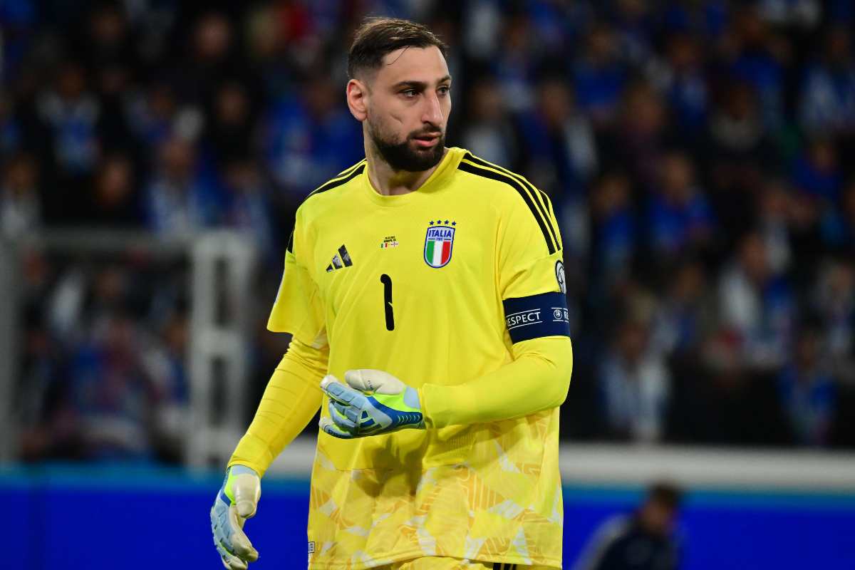Donnarumma durante la gara con l'Irlanda