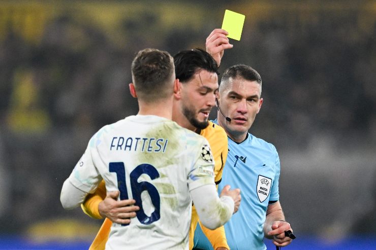 Davide Frattesi durante la gara di Champions League col Borussia Dortmund
