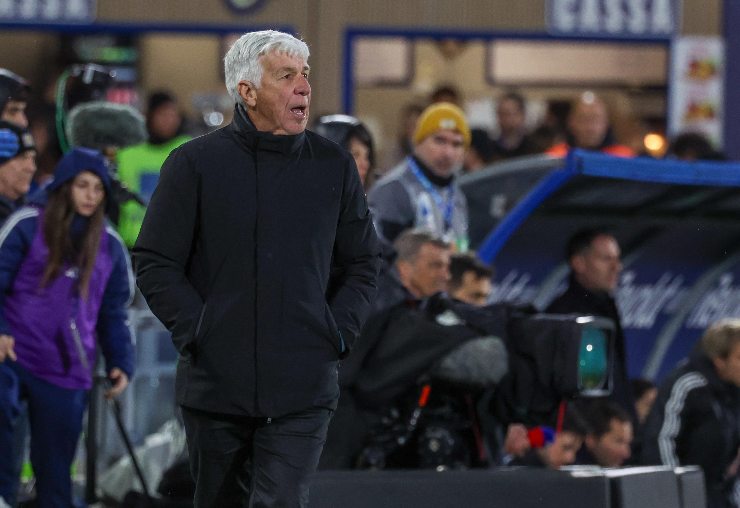 Gian Piero Gasperini mentre dà ordini ai suoi giocatori