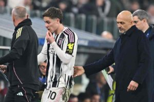 Luciano Spalletti mentre esce dal campo amareggiato