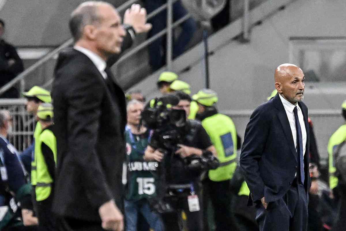 Allegri e Spalletti mentre giocano la sfida a San Siro tra Milan e Juventus