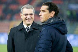 Il dirigente della Juve Comolli poco prima di una gara di Champions League