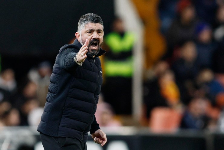 Gennaro Gattuso mentre dà indicazioni ai suoi giocatori