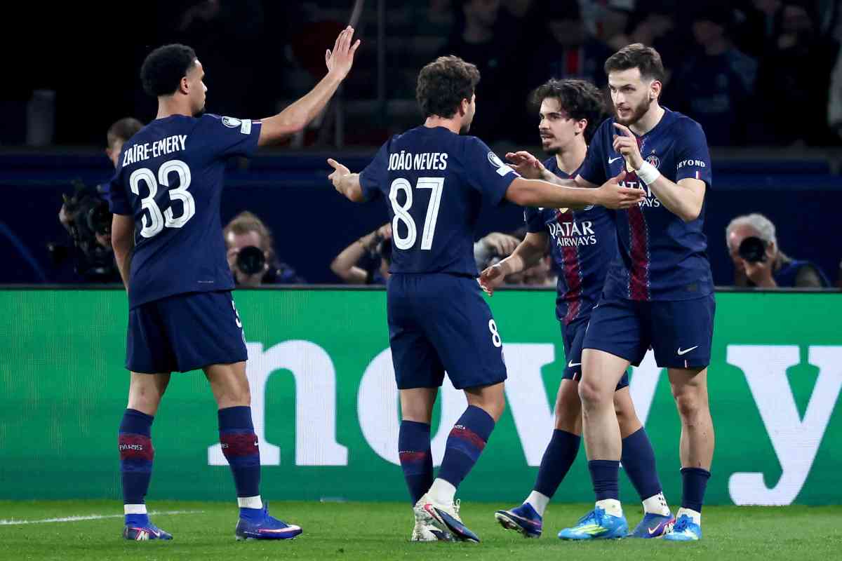 L'esultanza dei giocatori del Psg dopo il gol al Liverpool