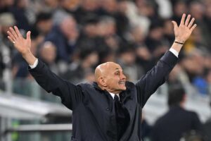 Luciano Spalletti che esulta davanti a una prodezza di Yildiz