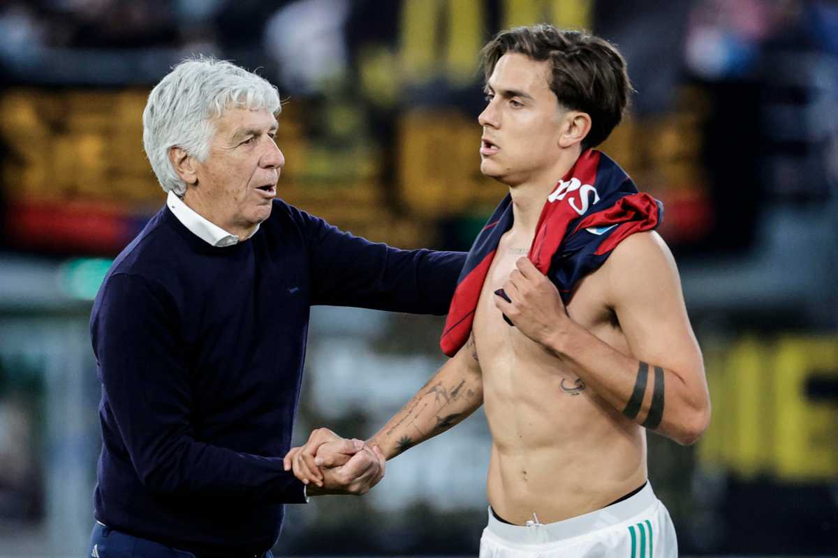 Paulo Dybala e Gasperini che si complimentano a vicenda