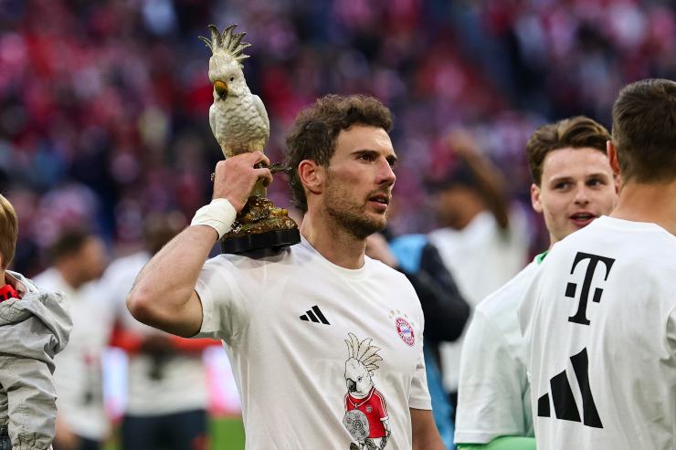 Una delle stelle del Bayern Gortezka mentre festeggia lo scudetto