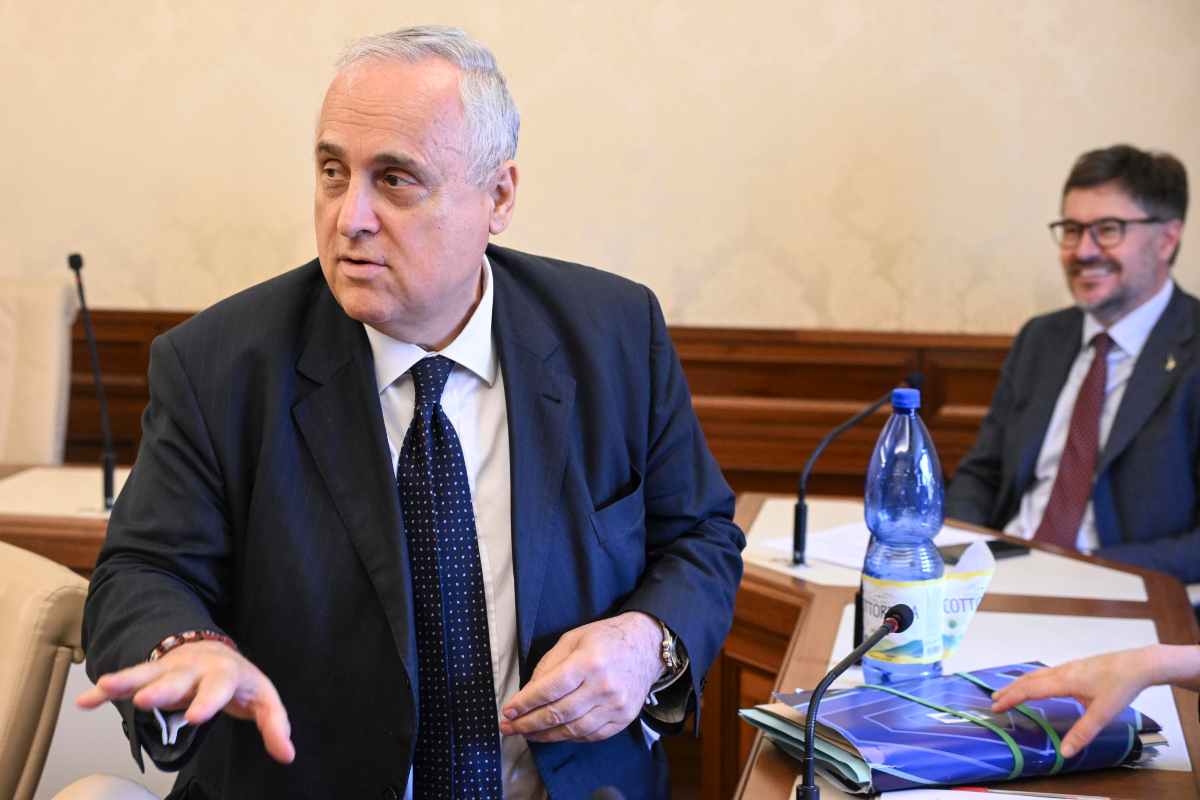 Il presidente Claudio Lotito poco prima di un evento