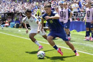 Karim Alajbegovic durante la gara dei mondiali con la maglia della Bosnia