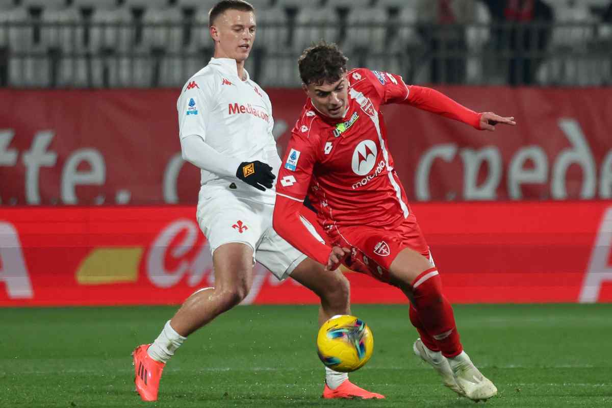 Gudmunson mentre tenta un dribbling