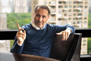 Il presidente del Milan Cardinale durante un evento con la stampa
