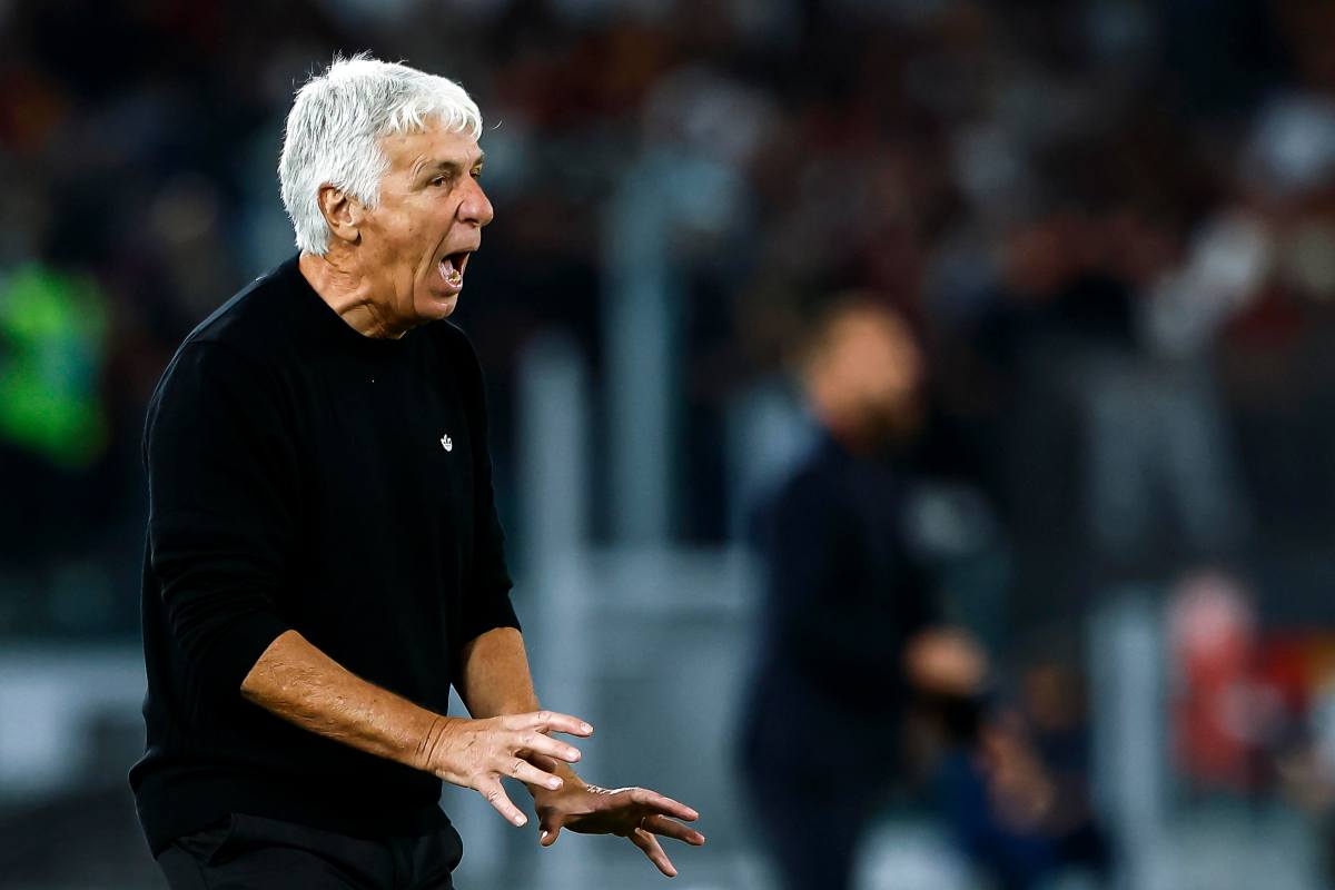 Gasperini mentre incita i suoi giocatori