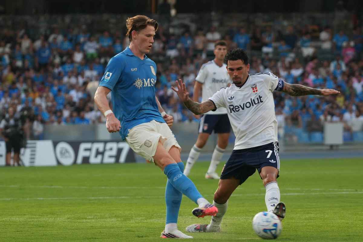 McTominay mentre tenta un contrasto